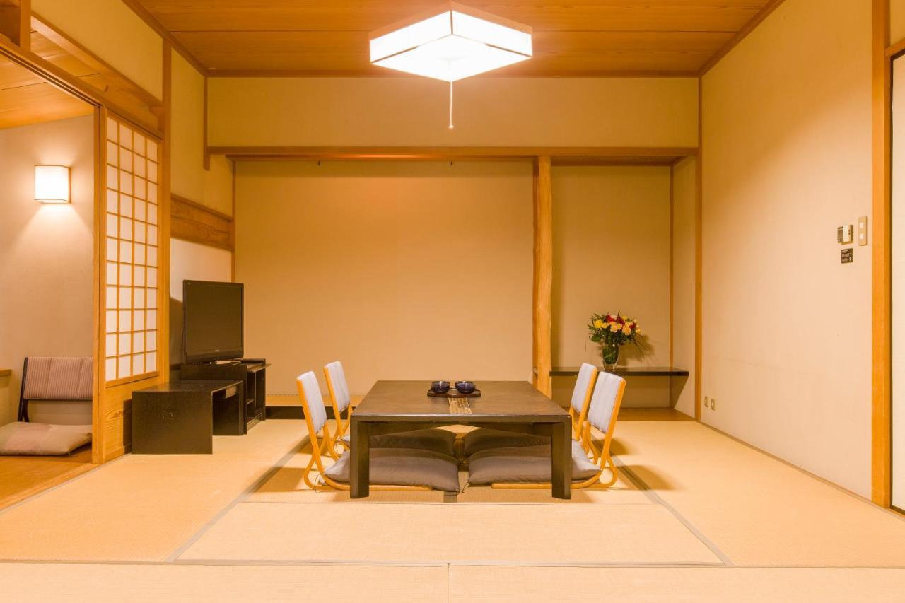 The Qube Hotel Chiba Bagian luar foto